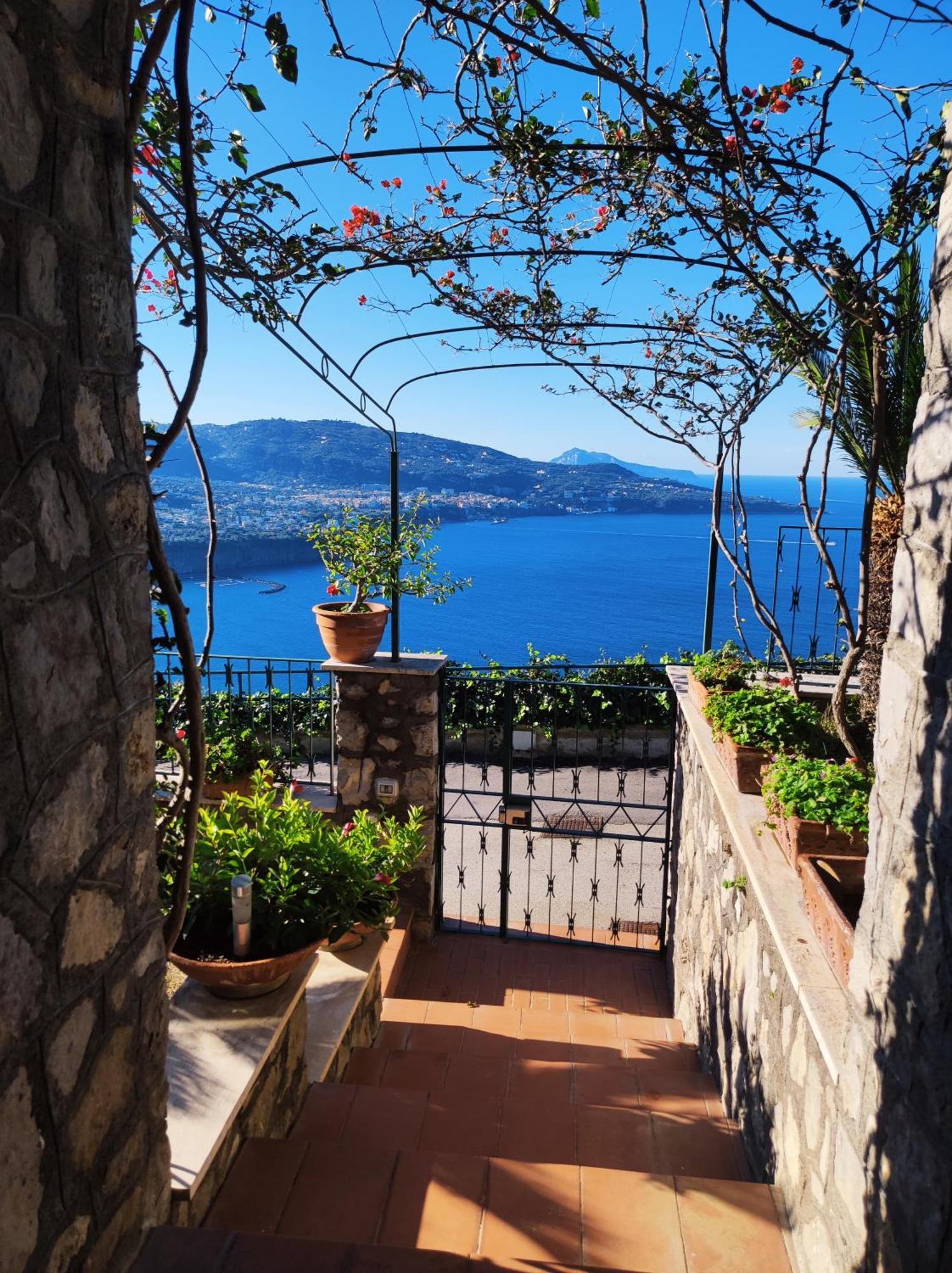 Bed and Breakfast Giardino 21 Marzo à Vico Equense Extérieur photo