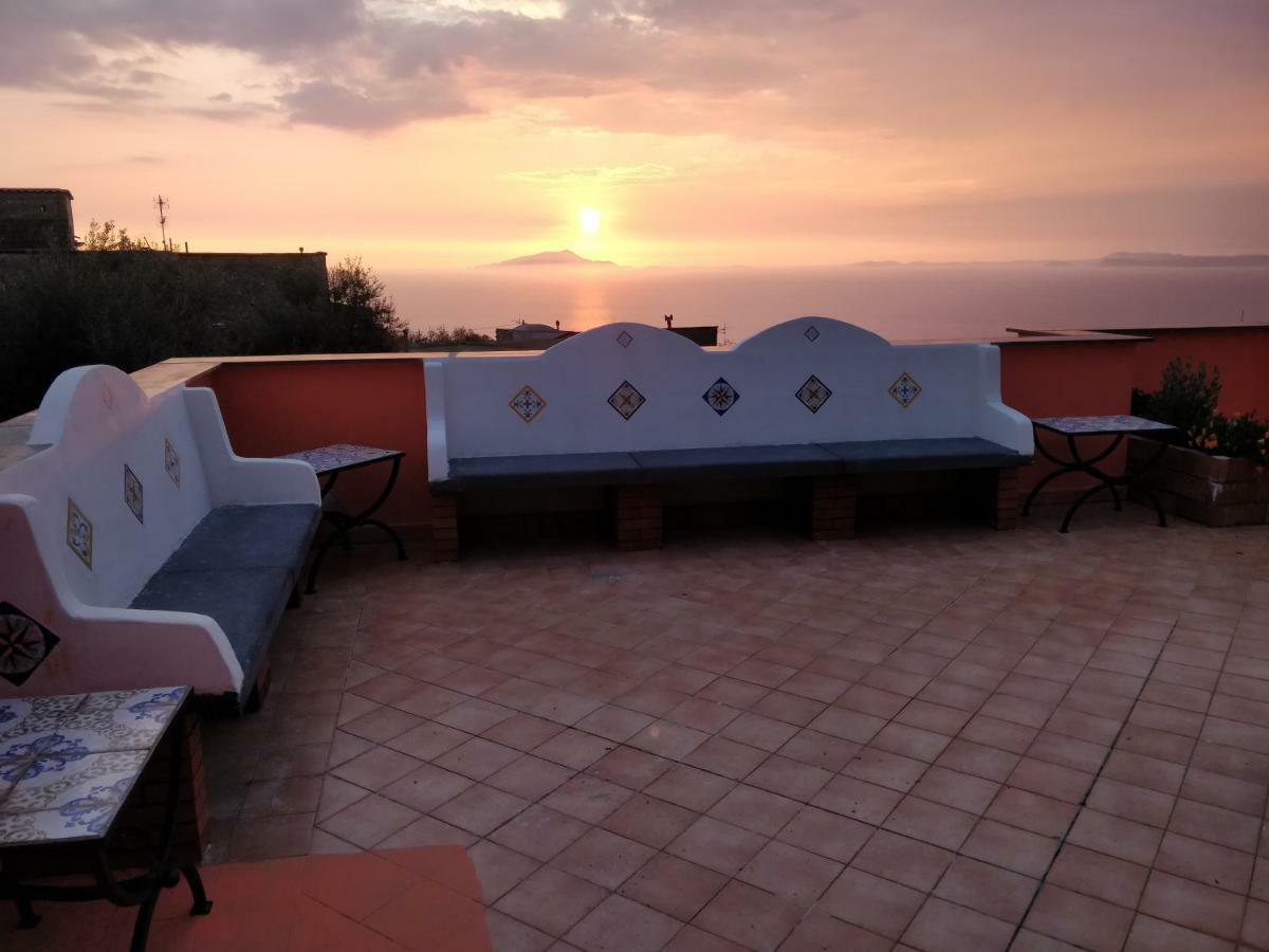 Bed and Breakfast Giardino 21 Marzo à Vico Equense Extérieur photo